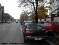 Imagine atasata: Copii cu masina la poarta - 2016.11.10 - 02.jpg